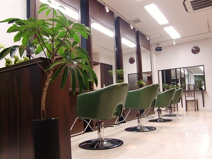 Hair&Nailsalon　FOREST.（フォレスト）